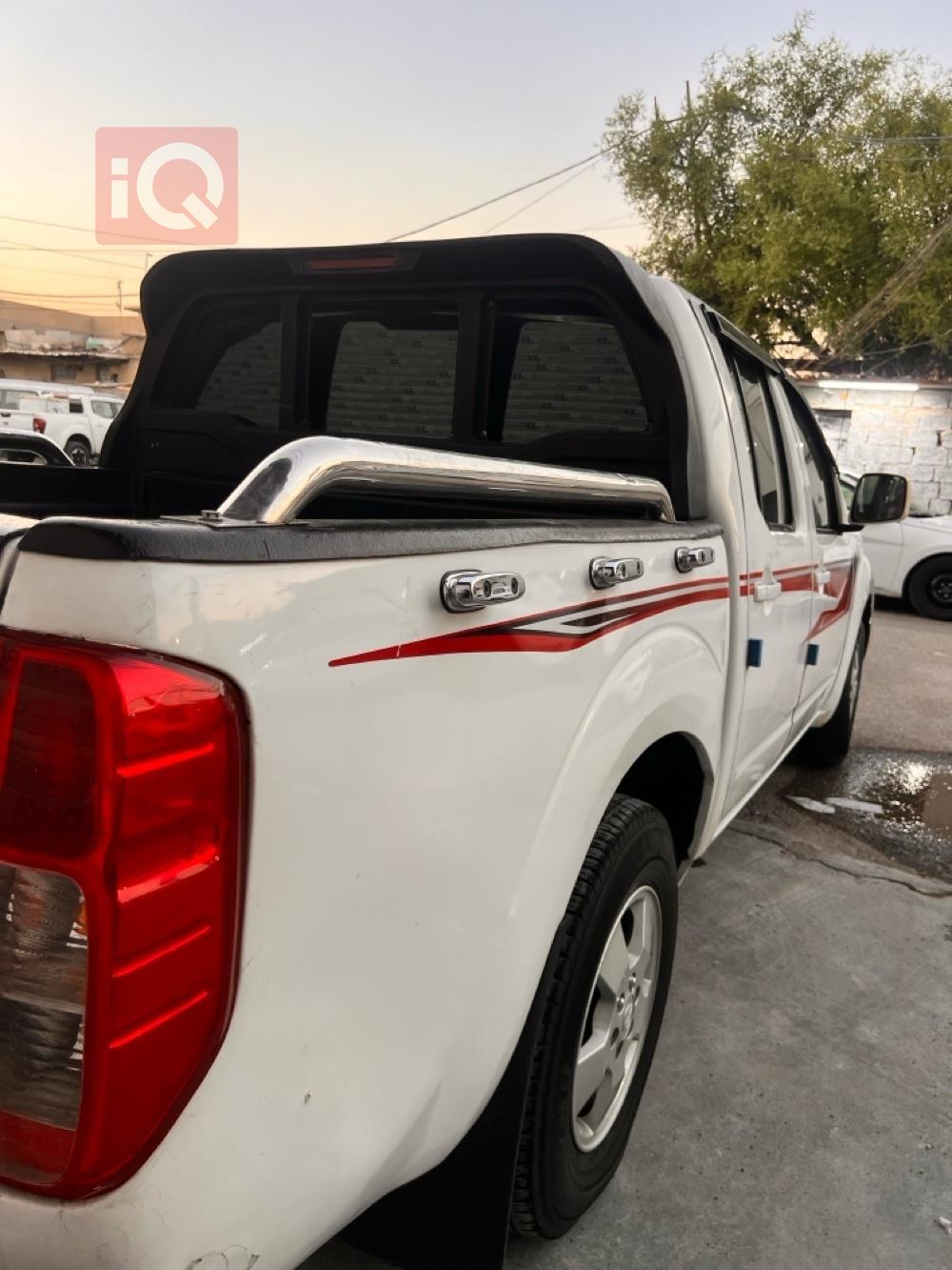 نيسان نافارا